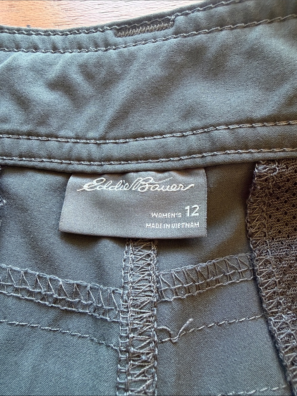 Eddie Bauer Women’s Cargo Capris in Grey - Picture 2 of 10